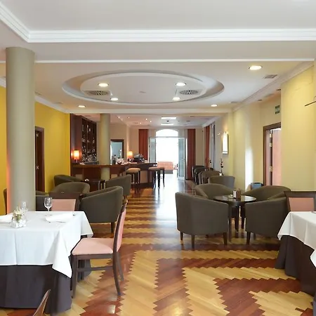 Hotel Castilla Termal 4*