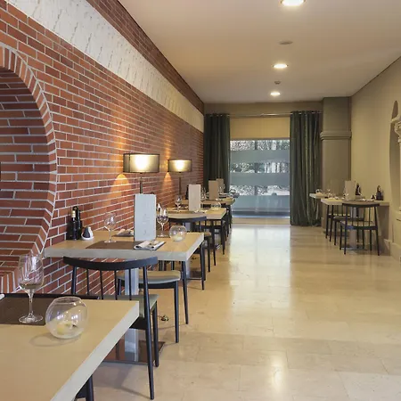 Castilla Termal Ξενοδοχείο 4*