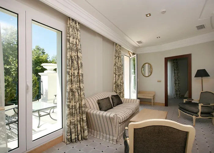 Hotel Castilla Termal 4*